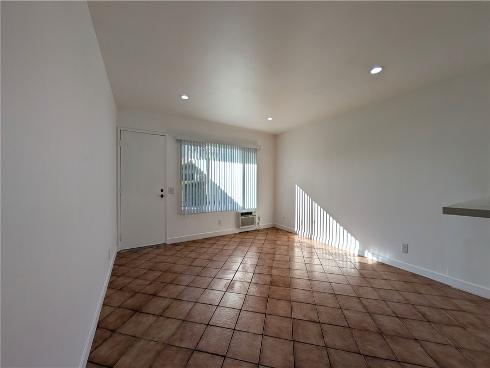 1422 Peckham A , Fullerton, CA