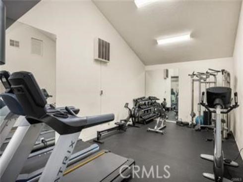 3010  Associated  122  Road, Fullerton, CA