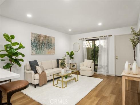 3010  Associated  122  Road, Fullerton, CA