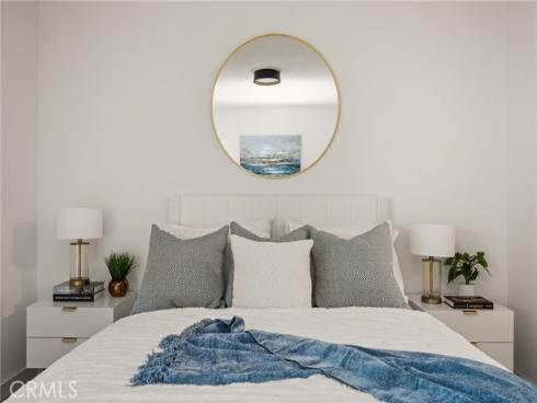 3010  Associated  122  Road, Fullerton, CA