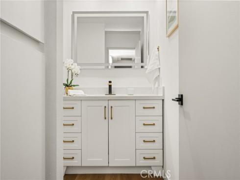 3010  Associated  122  Road, Fullerton, CA