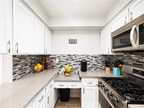 1740 E Commonwealth  101  Avenue, Fullerton, CA