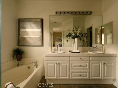 2019  Arnold   Way, Fullerton, CA