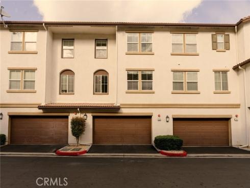 2019  Arnold   Way, Fullerton, CA