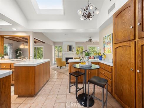 119  Helen  , Fullerton, CA