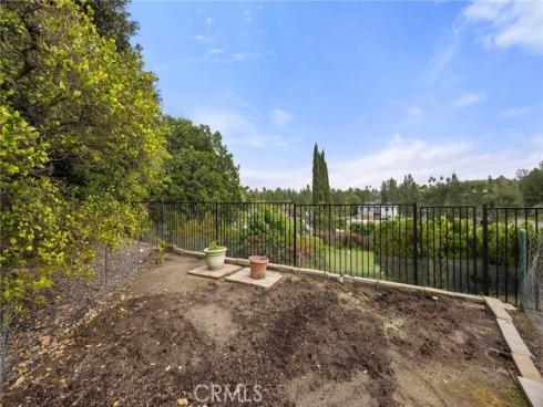 119  Helen  , Fullerton, CA