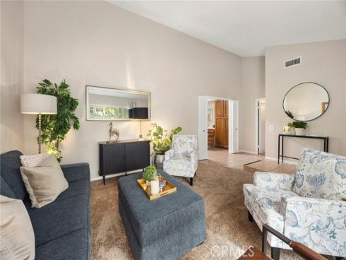 119  Helen  , Fullerton, CA