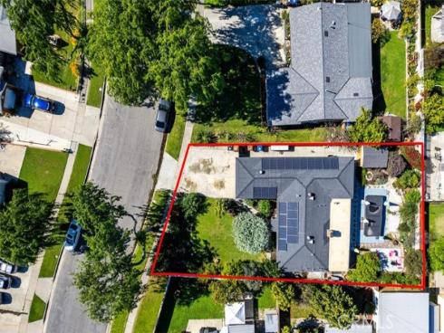 2009 W Oak  , Fullerton, CA