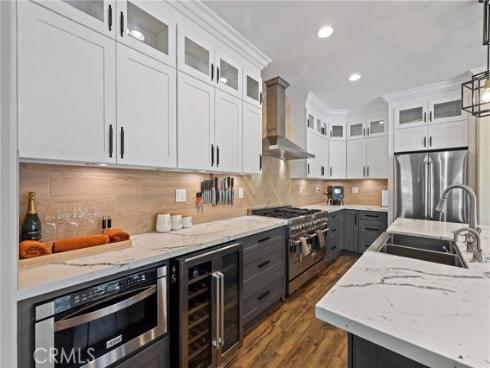 465  Periwinkle  , Fullerton, CA