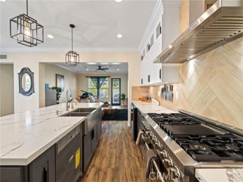 465  Periwinkle  , Fullerton, CA