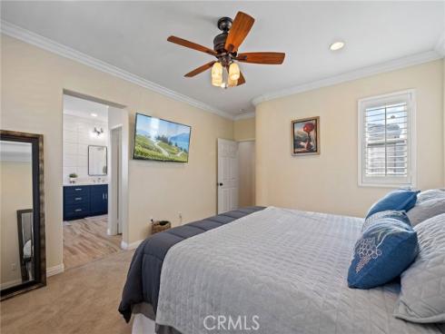 465  Periwinkle  , Fullerton, CA