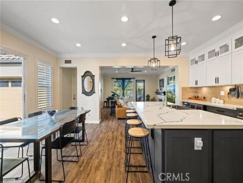 465  Periwinkle  , Fullerton, CA