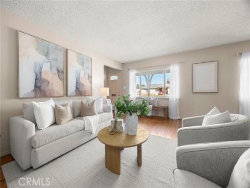 1836 W Southgate  , Fullerton, CA