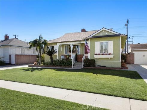 1836 W Southgate  , Fullerton, CA