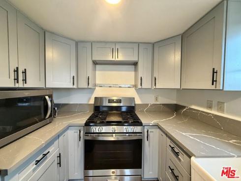 2351  Sutter  242  Way, Fullerton, CA