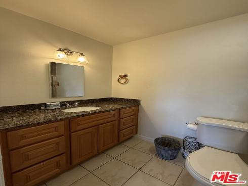 2351  Sutter  242  Way, Fullerton, CA