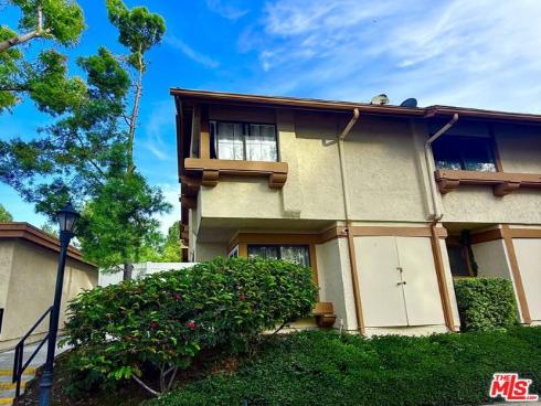 2351  Sutter  242  Way, Fullerton, CA