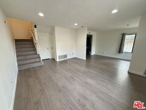 2351  Sutter  242  Way, Fullerton, CA