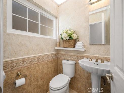 506 W Rosslynn  , Fullerton, CA