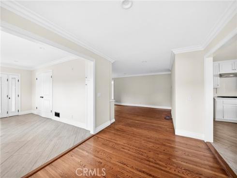 910 W Valencia Mesa  , Fullerton, CA