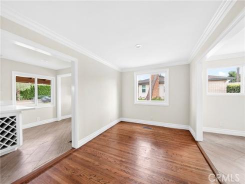 910 W Valencia Mesa  , Fullerton, CA