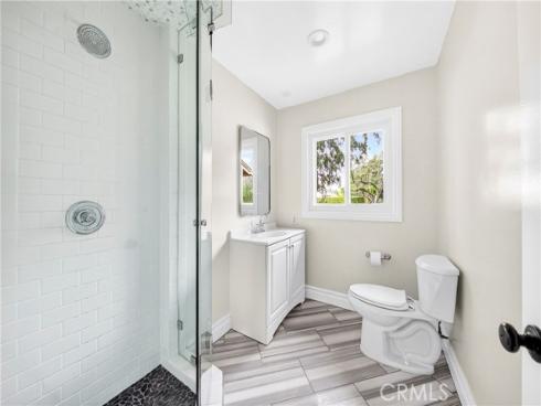 910 W Valencia Mesa  , Fullerton, CA