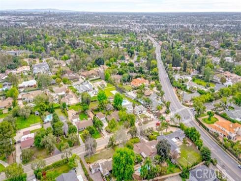 910 W Valencia Mesa  , Fullerton, CA