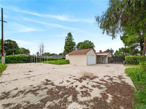 910 W Valencia Mesa  , Fullerton, CA