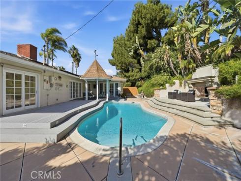 806  Adlena  , Fullerton, CA