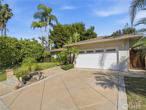 806  Adlena  , Fullerton, CA