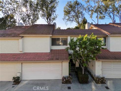 921  Creekside Dr  , Fullerton, CA