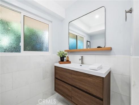 2120  Yucca  , Fullerton, CA