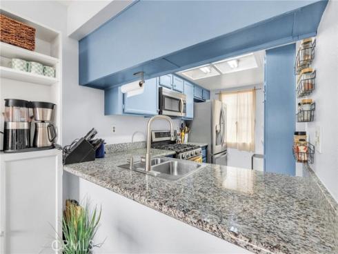 2410 W Orangethorpe  6 , Fullerton, CA