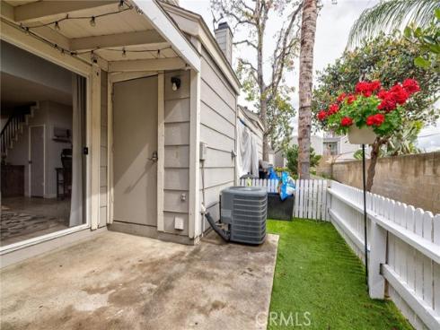2410 W Orangethorpe  6 , Fullerton, CA