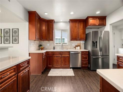 804  E Glenwood  , Fullerton, CA