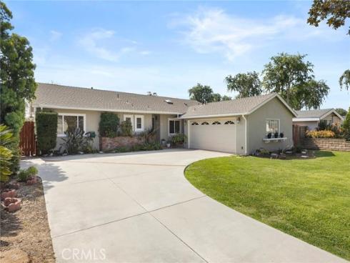 804  E Glenwood  , Fullerton, CA