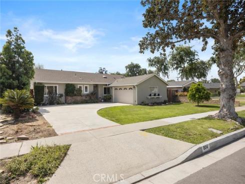 804  E Glenwood  , Fullerton, CA
