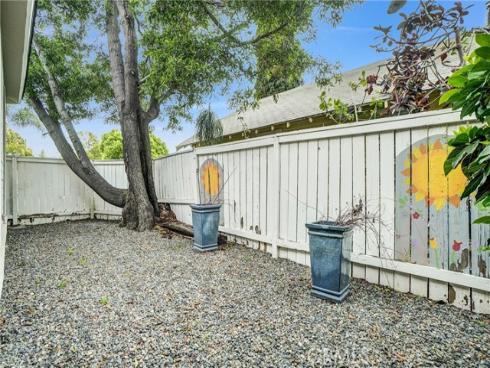 151 N Lincoln  , Fullerton, CA