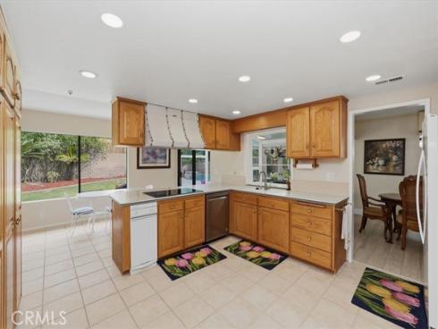 2505  Regency  , Fullerton, CA