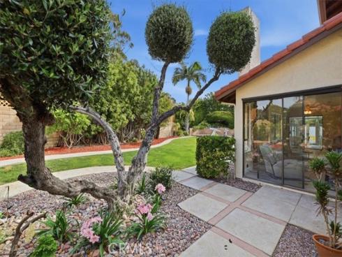 2505  Regency  , Fullerton, CA