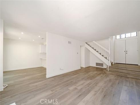 2440  Applewood  , Fullerton, CA