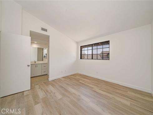 2440  Applewood  , Fullerton, CA