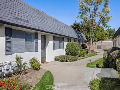 1330  Victoria  C , Fullerton, CA