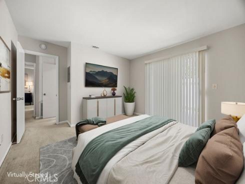 1330  Victoria  C , Fullerton, CA