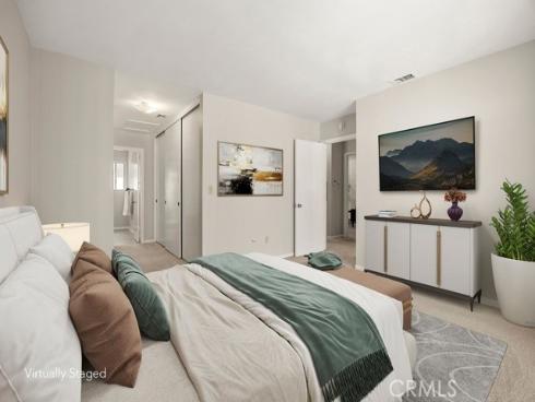 1330  Victoria  C , Fullerton, CA