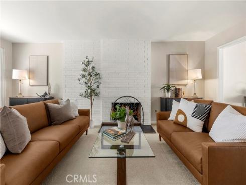 1330  Victoria  C , Fullerton, CA