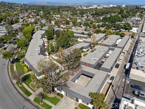 1330  Victoria  C , Fullerton, CA