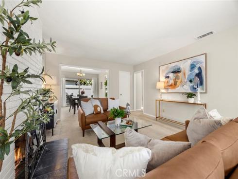 1330  Victoria  C , Fullerton, CA