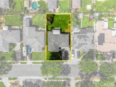 1001  Nutwood  , Fullerton, CA