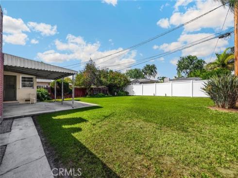 1001  Nutwood  , Fullerton, CA